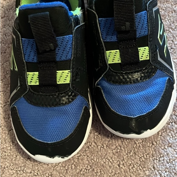 Skechers Blue and Green Tennis Shoes Sneakers with Light-up Soles—Size 9 Toddler - Picture 2 of 4
